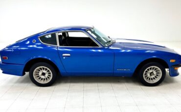 Datsun-240z-1972-Medium-Blue-Black-5