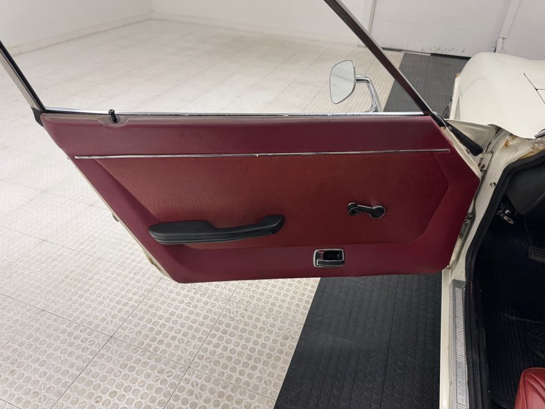 Datsun-240z-1973-White-Red-12