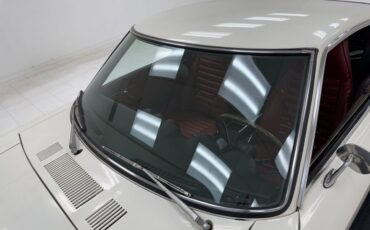 Datsun-240z-1973-White-Red-21