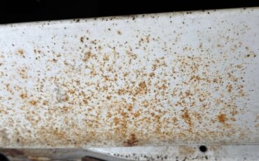 Datsun-240z-1973-White-Red-32