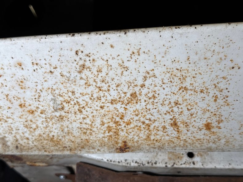 Datsun-240z-1973-White-Red-32