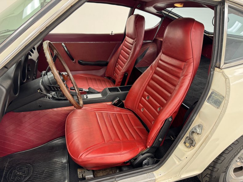 Datsun-240z-1973-White-Red-36