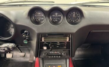 Datsun-240z-1973-White-Red-43