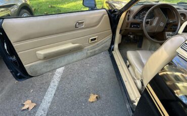 Datsun-280zx-1981-Black-pearl-Beige-3