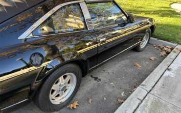 Datsun-280zx-1981-Black-pearl-Beige