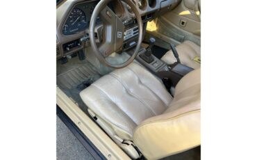 Datsun-280zx-1981-Black-pearl-Beige-4