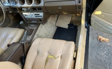 Datsun-280zx-1981-Black-pearl-Beige-7