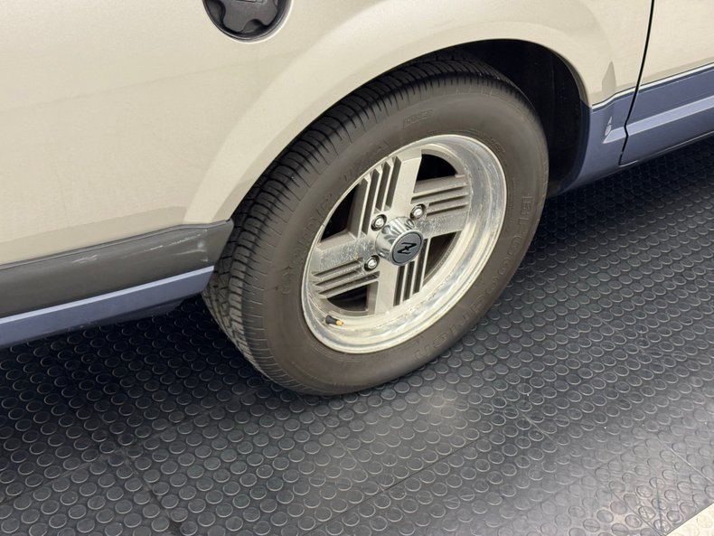 Datsun-Other-1983-Fox-Silver-Metallic-Gray-26