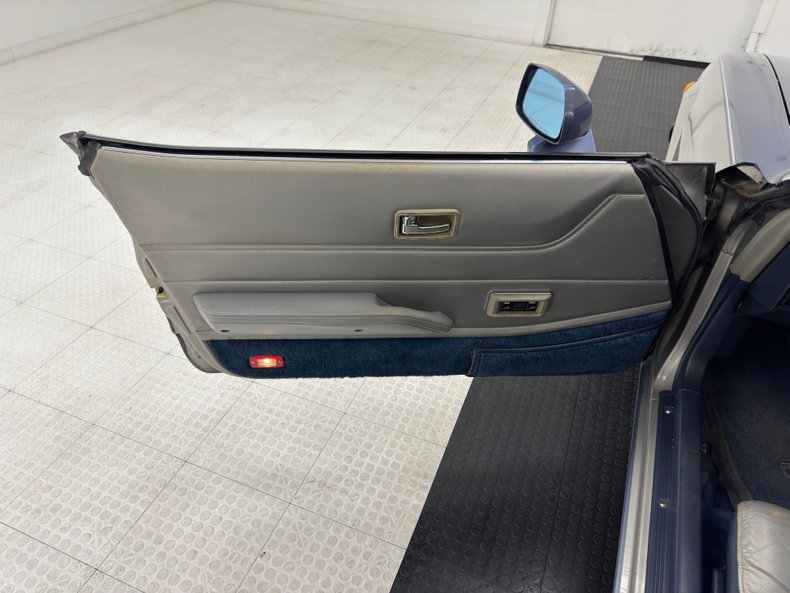 Datsun-Other-1983-Fox-Silver-Metallic-Gray-40