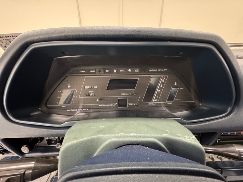 Datsun-Other-1983-Fox-Silver-Metallic-Gray-47