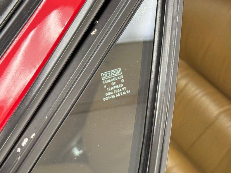 Detomaso-Pantera-1986-Red-Saddle-36