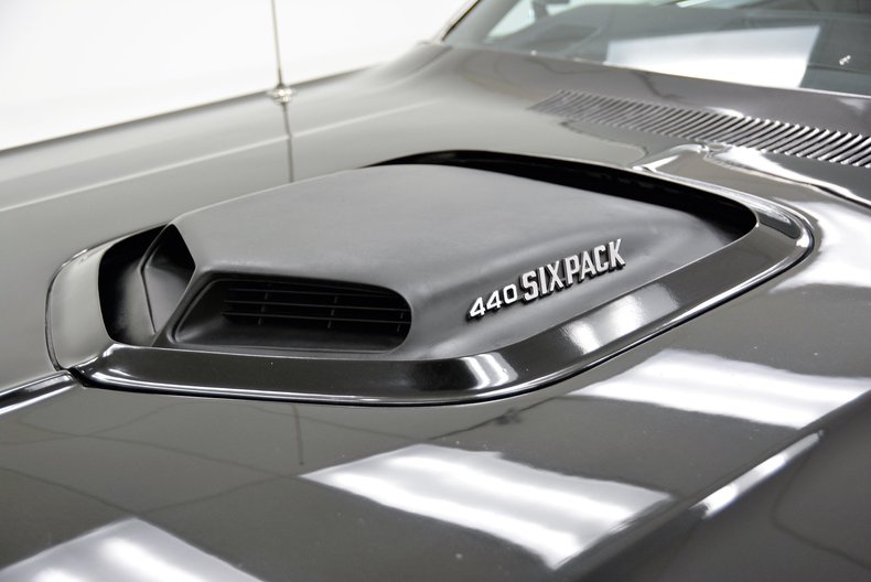 Dodge-Challenger-1971-Black-Black-14