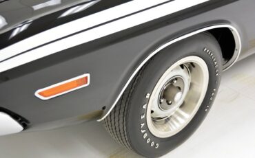 Dodge-Challenger-1971-Black-Black-15
