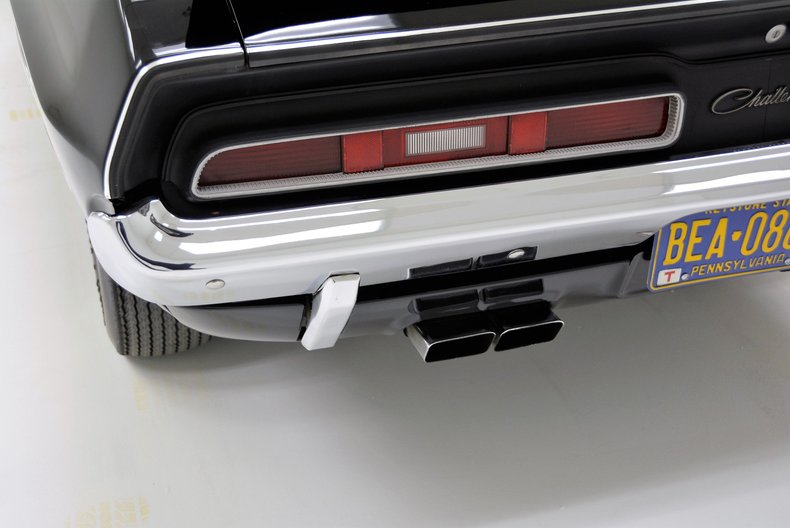 Dodge-Challenger-1971-Black-Black-18