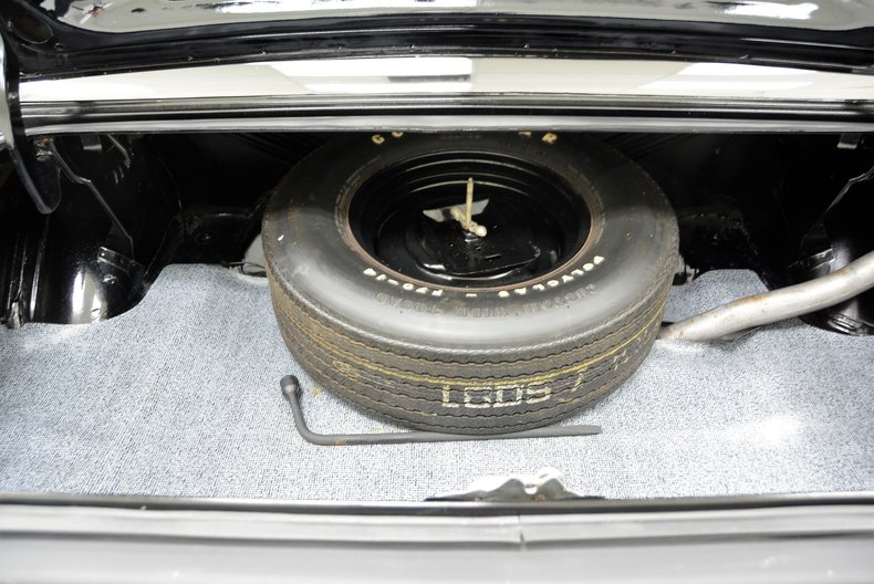 Dodge-Challenger-1971-Black-Black-2