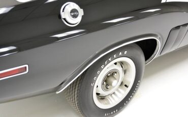 Dodge-Challenger-1971-Black-Black-24