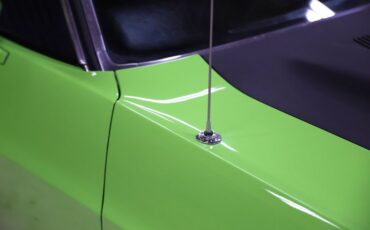 Dodge-Challenger-1973-Sublime-Black-20