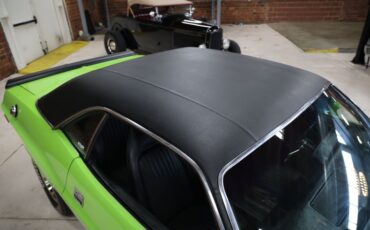 Dodge-Challenger-1973-Sublime-Black-23