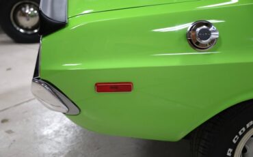 Dodge-Challenger-1973-Sublime-Black-26