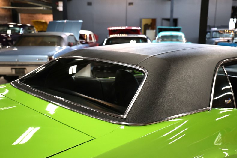 Dodge-Challenger-1973-Sublime-Black-27