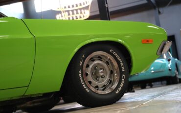 Dodge-Challenger-1973-Sublime-Black-29