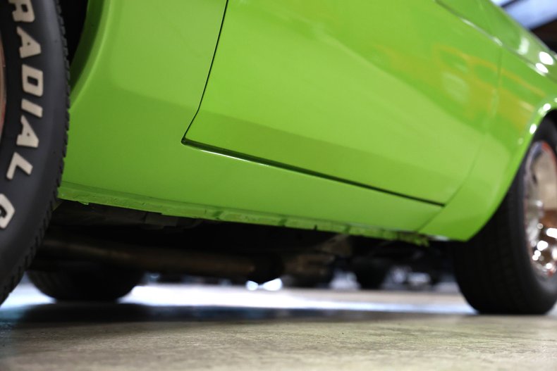 Dodge-Challenger-1973-Sublime-Black-30