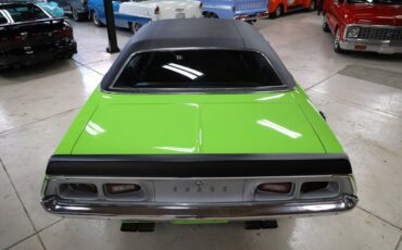 Dodge-Challenger-1973-Sublime-Black-34