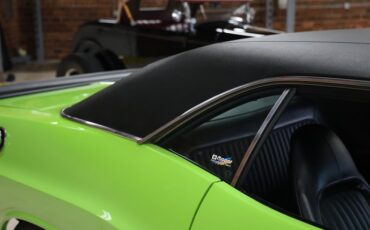 Dodge-Challenger-1973-Sublime-Black-4