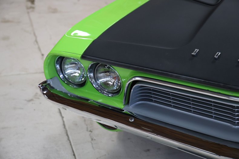 Dodge-Challenger-1973-Sublime-Black-44