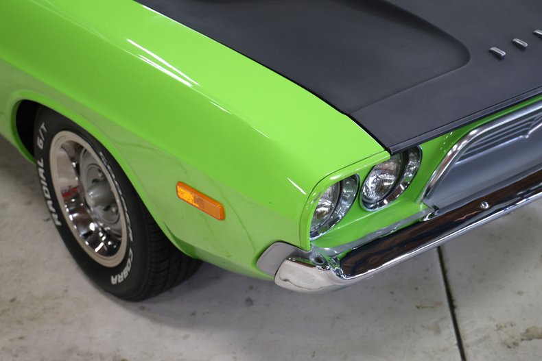 Dodge-Challenger-1973-Sublime-Black-46