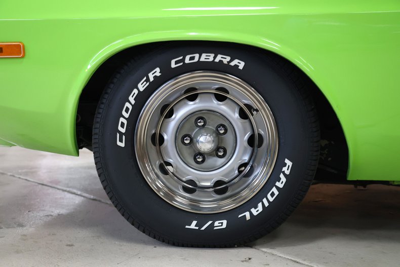 Dodge-Challenger-1973-Sublime-Black-49