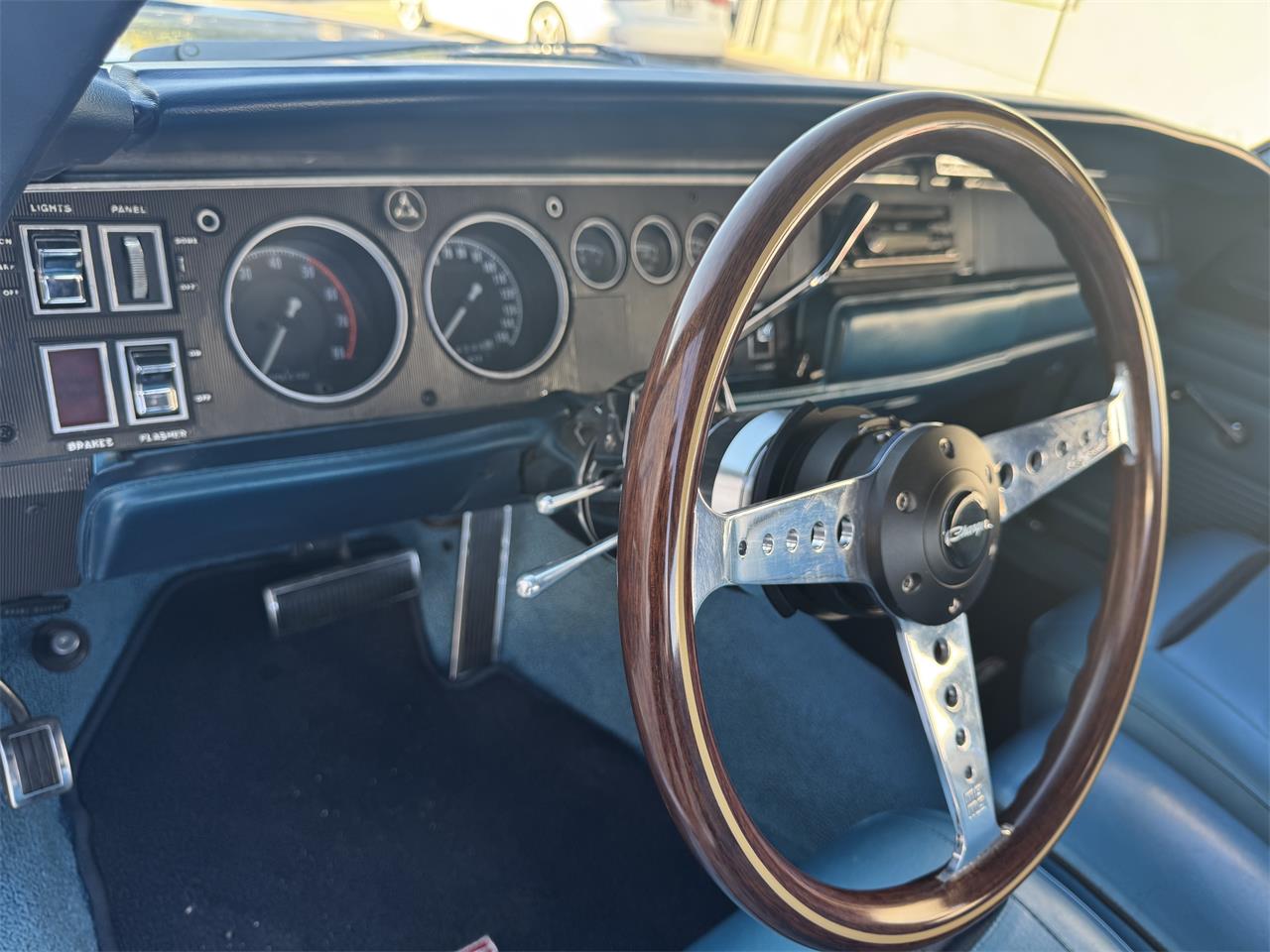 Dodge-Charger-1968-Teal-blue-Blue-19