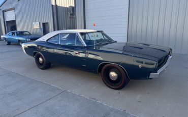 Dodge-Charger-1968-Teal-blue-Blue-4