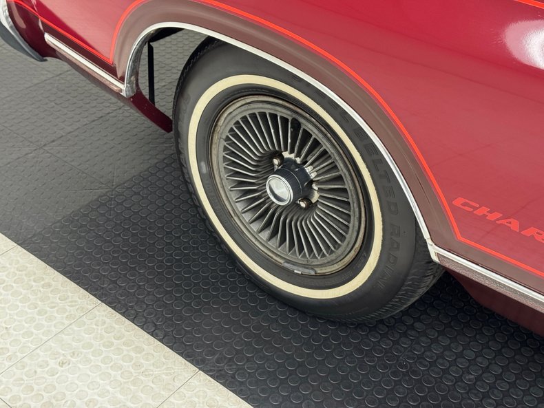 Dodge-Charger-1975-Vintage-Red-Metallic-Red-10