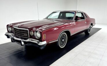Dodge-Charger-1975-Vintage-Red-Metallic-Red