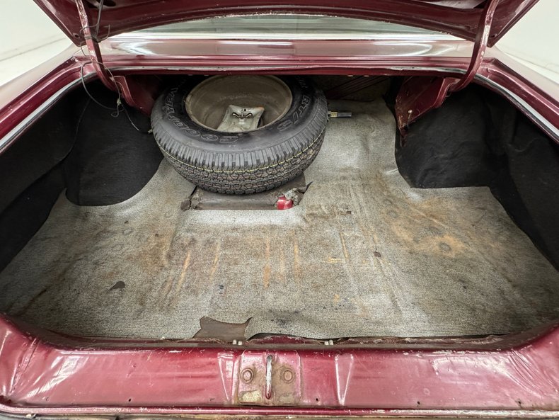 Dodge-Charger-1975-Vintage-Red-Metallic-Red-42
