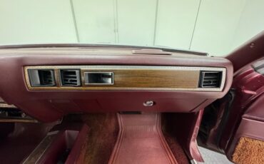 Dodge-Charger-1975-Vintage-Red-Metallic-Red-48