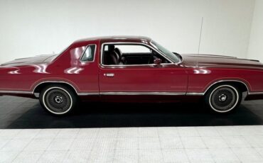 Dodge-Charger-1975-Vintage-Red-Metallic-Red-5