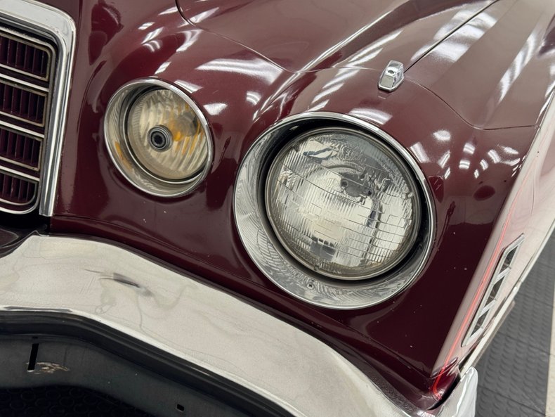 Dodge-Charger-1975-Vintage-Red-Metallic-Red-9