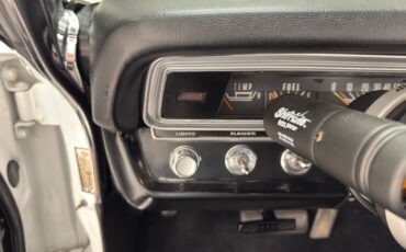 Dodge-Dart-1967-White-Black-10