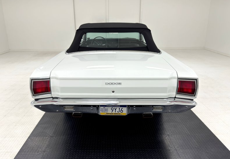 Dodge-Dart-1967-White-Black-17