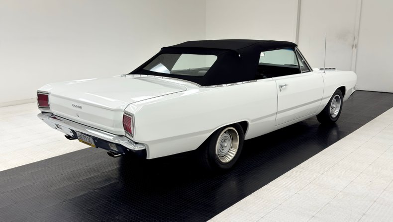 Dodge-Dart-1967-White-Black-18