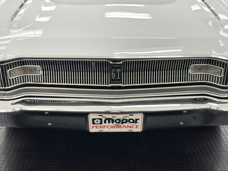 Dodge-Dart-1967-White-Black-22