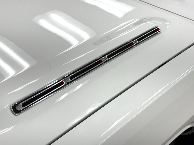 Dodge-Dart-1967-White-Black-24