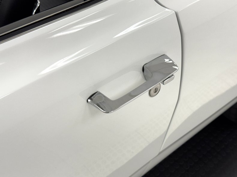 Dodge-Dart-1967-White-Black-31