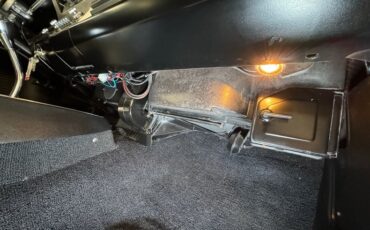 Dodge-Dart-1967-White-Black-47