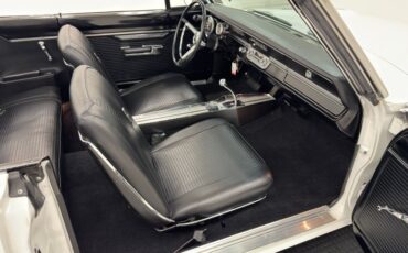 Dodge-Dart-1967-White-Black-6