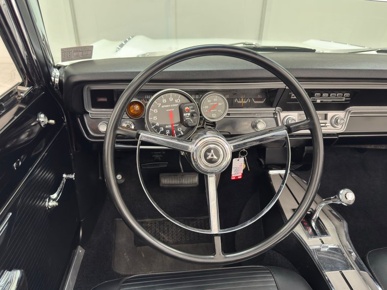 Dodge-Dart-1967-White-Black-8