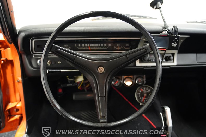 Dodge-Dart-1970-Orange-Black-10
