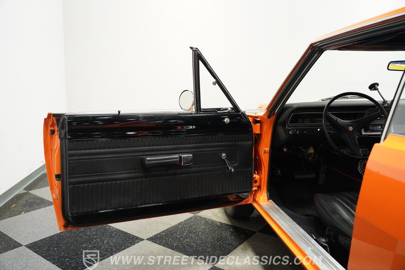 Dodge-Dart-1970-Orange-Black-29